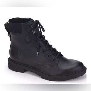 Kenneth Cole Reaction